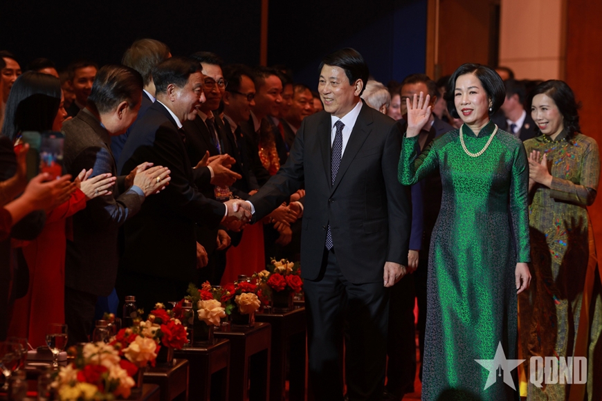 Chủ tịch nước Lương Cường dự Chương trình nghệ thuật Xuân Quê hương 2025: Việt Nam - Vươn lên trong kỷ nguyên mới