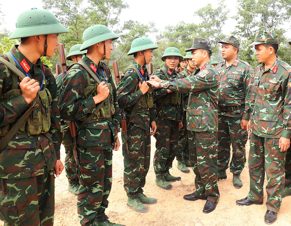 Hiệu quả từ mô hình cán bộ “2 trước, 2 sau, 3 cùng”