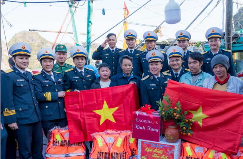 Xuân sớm trên đảo vùng Đông Bắc