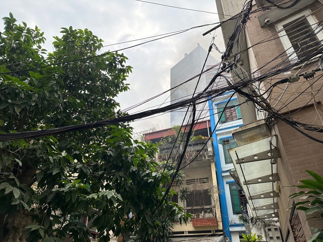 Hà Nội: Cháy nhà dân ở phố Phan Chu Trinh