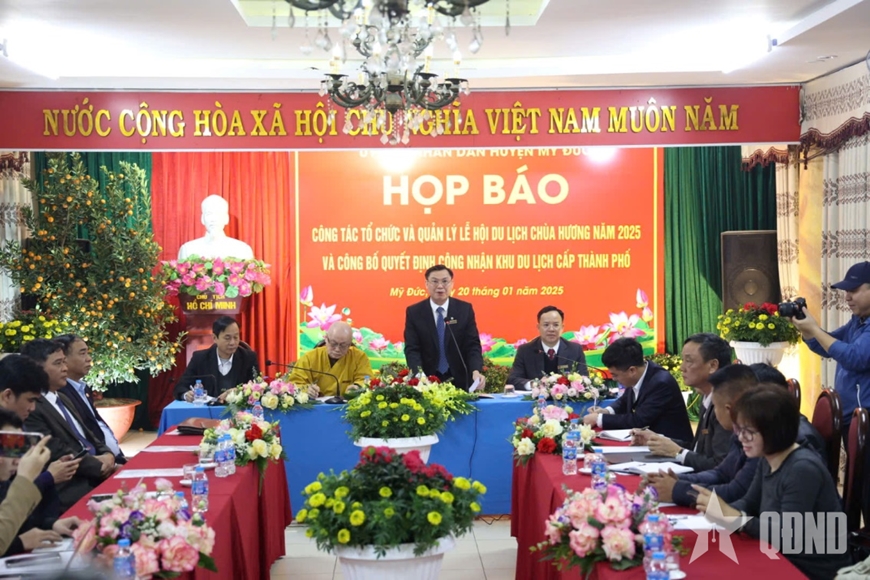 Tiếp tục đổi mới tổ chức Lễ hội Chùa Hương 2025