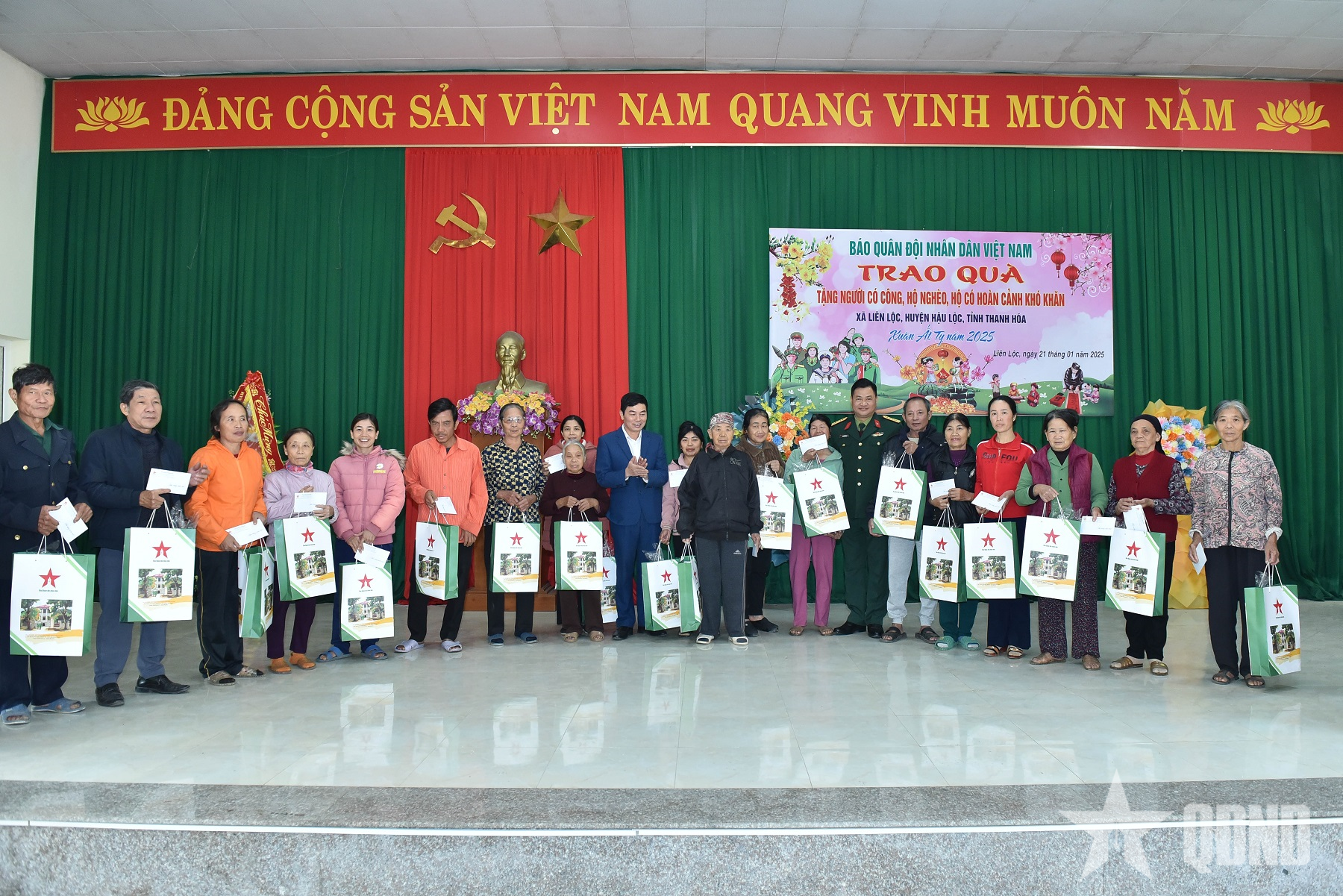 Lan tỏa tình xuân Tết Ất Tỵ