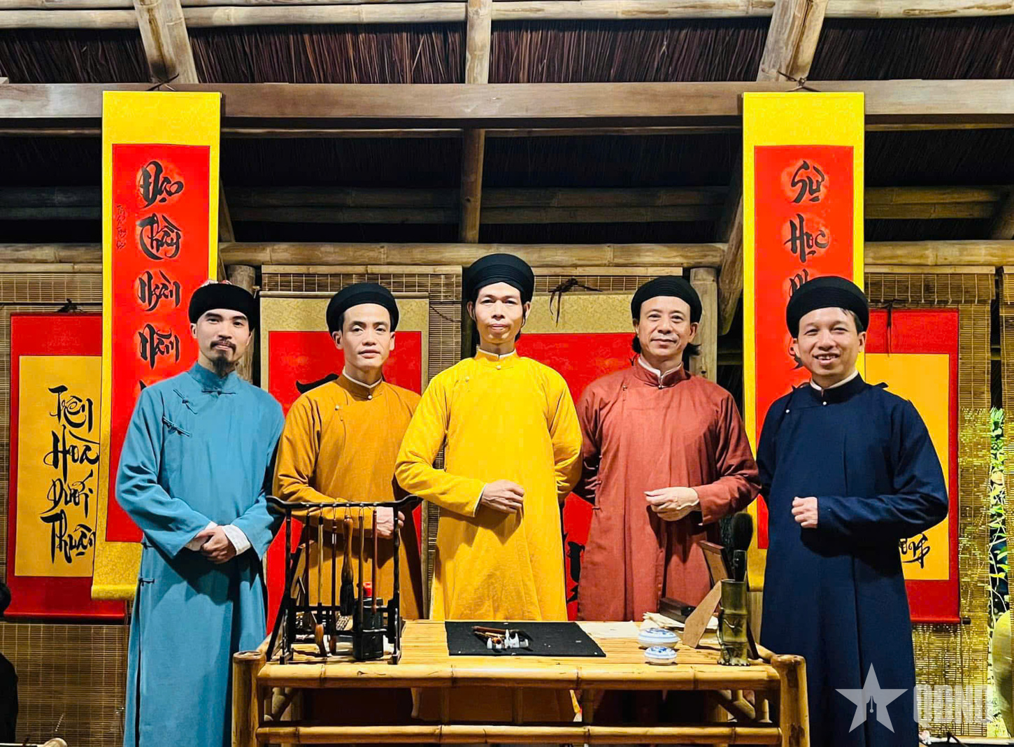 “Thầy đồ” trẻ tiếp nối dòng chảy thư pháp Việt

