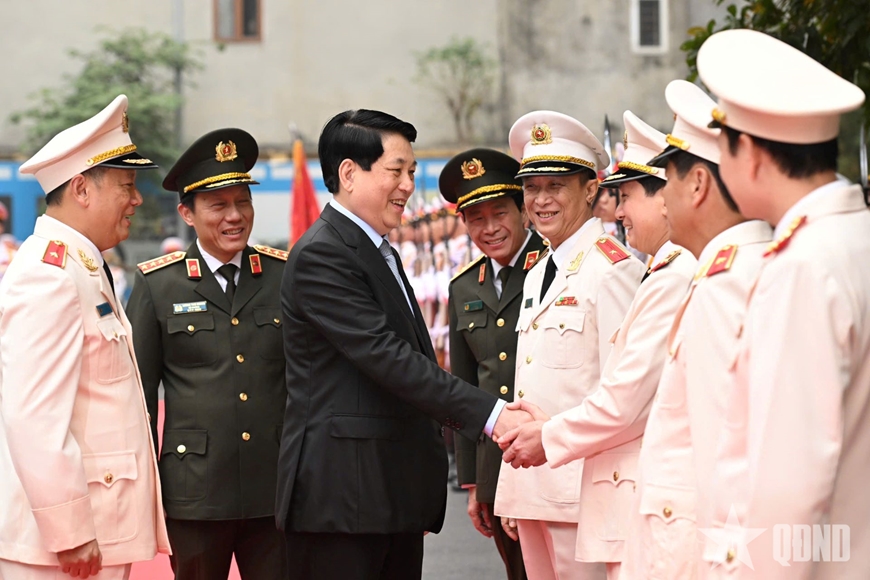 Chủ tịch nước Lương Cường thăm, chúc Tết Bộ tư lệnh Cảnh vệ