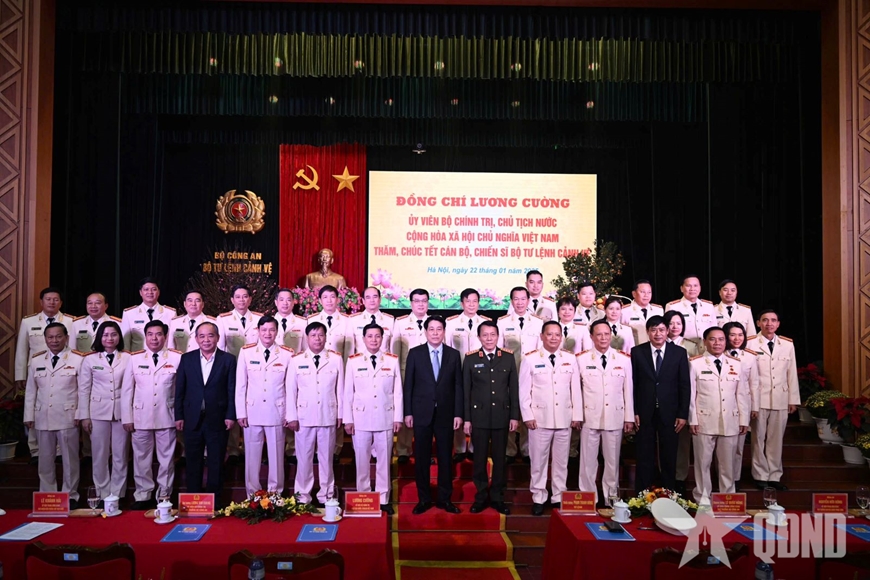 Chủ tịch nước Lương Cường thăm, chúc Tết Bộ tư lệnh Cảnh vệ