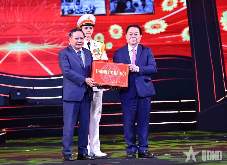 Đặc sắc chương trình chính luận nghệ thuật “Mãi mãi niềm tin theo Đảng”