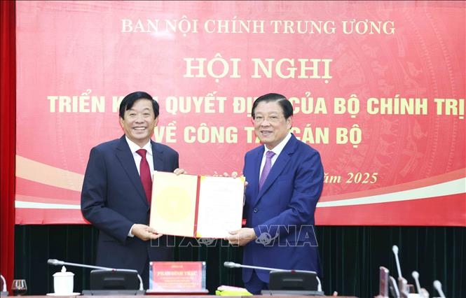 Đồng chí Bùi Văn Nghiêm giữ chức Phó trưởng Ban Nội chính Trung ương