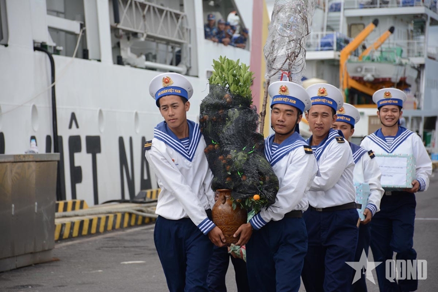 Rộn ràng Tết ở Trường Sa