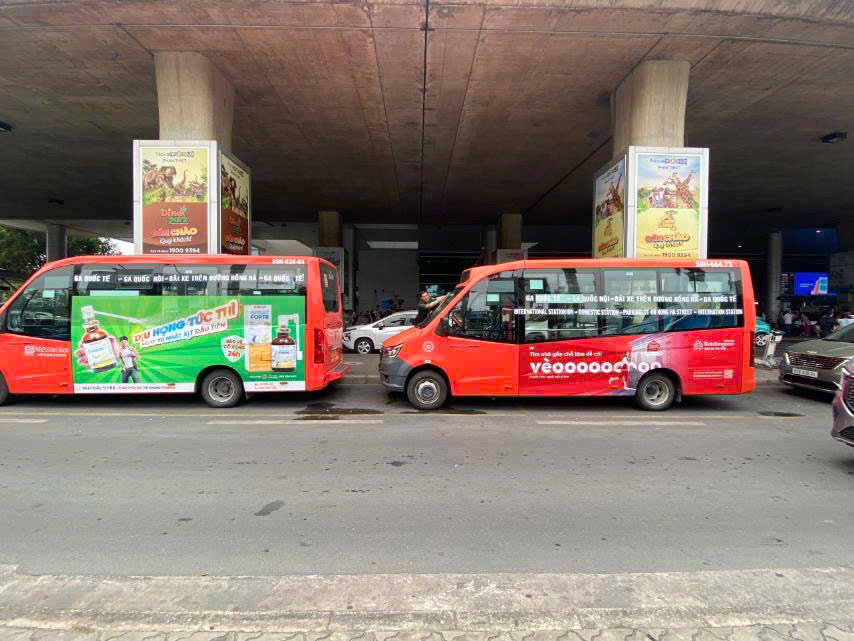 Bố trí xe buýt trung chuyển hành khách tại Sân bay Tân Sơn Nhất dịp Tết 