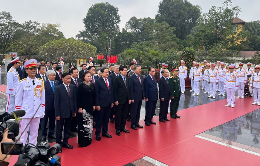 Lãnh đạo, nguyên lãnh đạo Đảng, Nhà nước vào Lăng viếng Chủ tịch Hồ Chí Minh