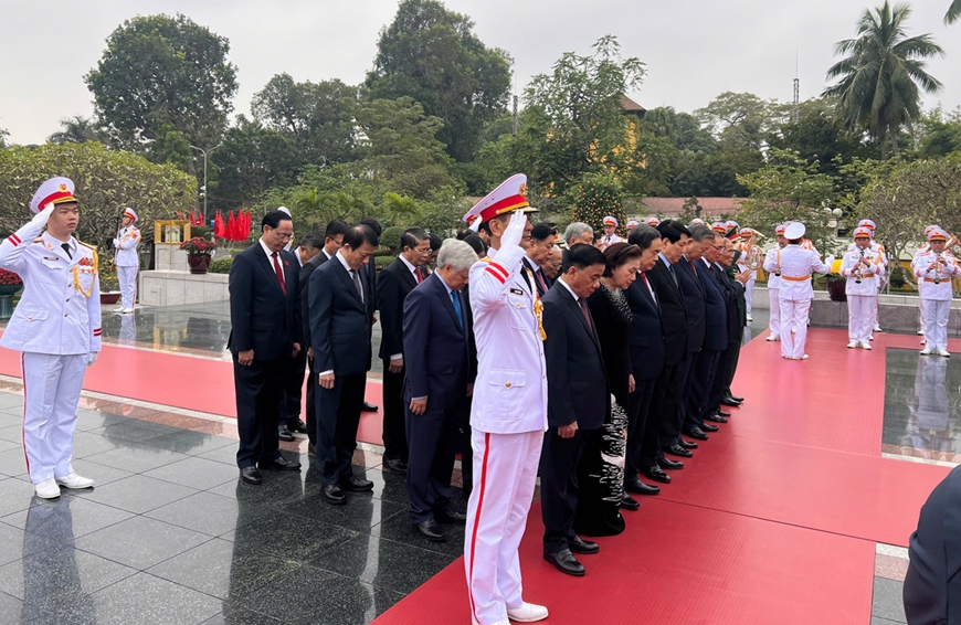 Lãnh đạo, nguyên lãnh đạo Đảng, Nhà nước vào Lăng viếng Chủ tịch Hồ Chí Minh