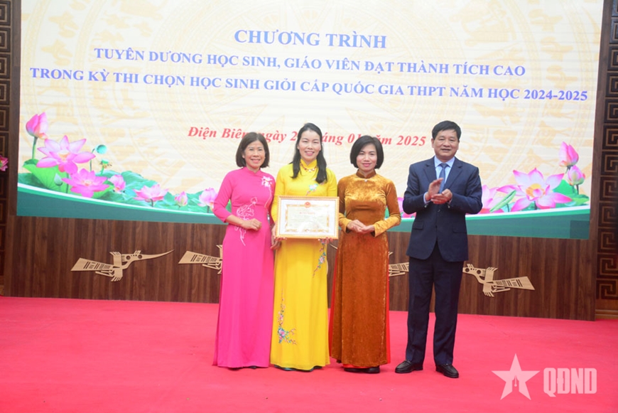 Điện Biên tuyên dương giáo viên, học sinh giỏi cấp quốc gia