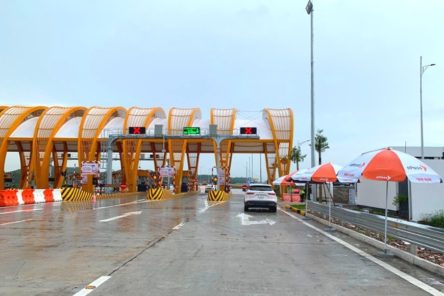 Bảo đảm thông suốt hệ thống thu phí không dừng những ngày cao điểm Tết