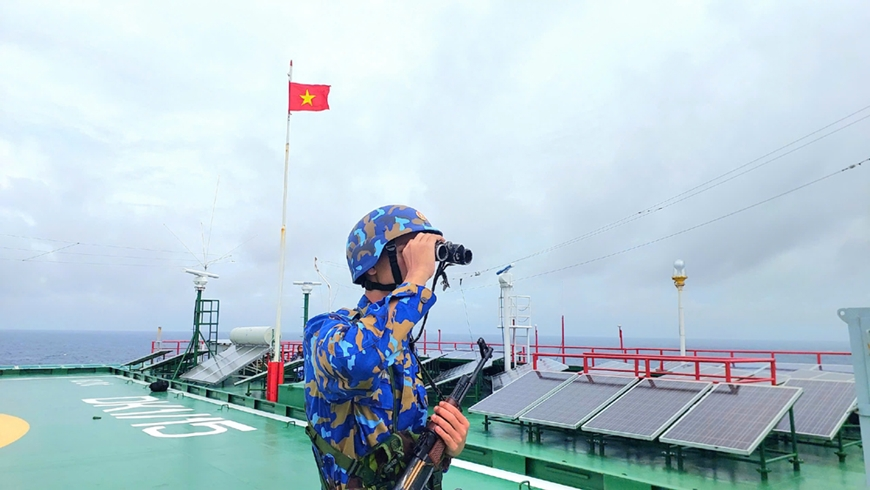 Vùng 2 Hải quân vui Xuân, đón Tết an toàn, tiết kiệm, sẵn sàng chiến đấu cao