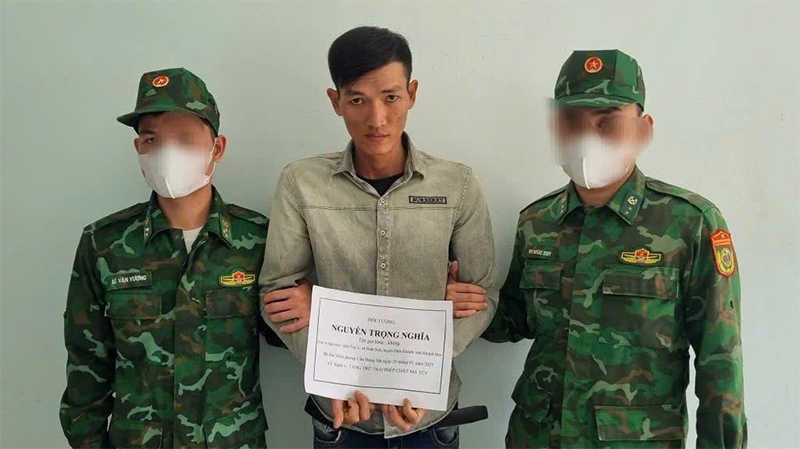 Bắt đối tượng tàng trữ trái phép chất ma túy ngày mùng 1 Tết