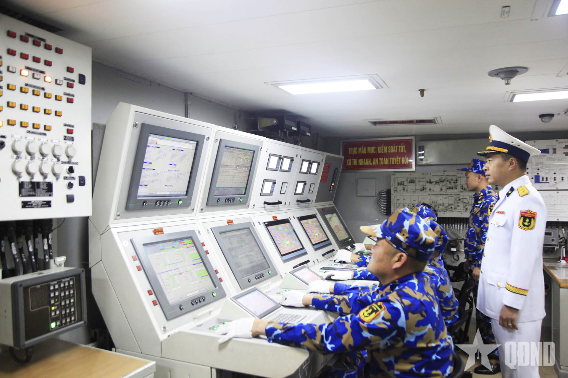 Sôi nổi Hội thi khởi động máy chính đầu năm mới