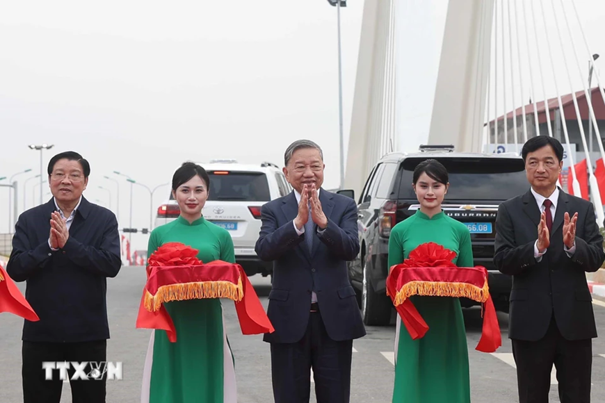Tổng Bí thư Tô Lâm dự Lễ phát động Tết trồng cây “Đời đời nhớ ơn Bác Hồ” Xuân Ất Tỵ 2025 tại Ninh Bình