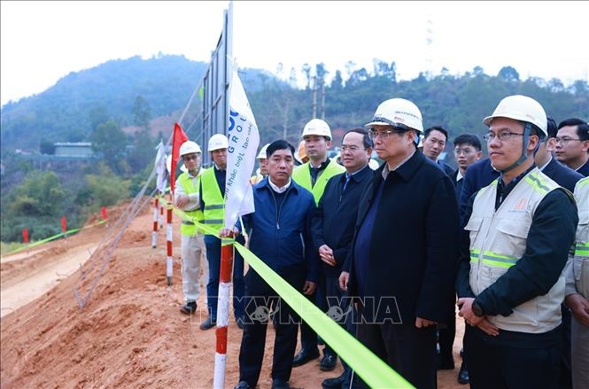Thủ tướng Phạm Minh Chính đôn đốc triển khai các dự án cao tốc tại Cao Bằng, Lạng Sơn
