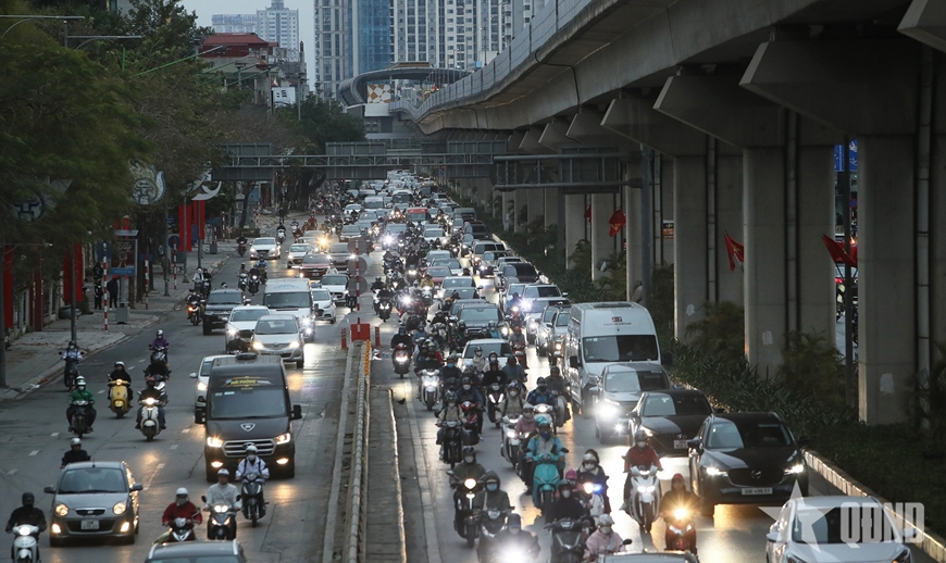 Hà Nội: Giao thông trong ngày đầu đi làm sau Tết