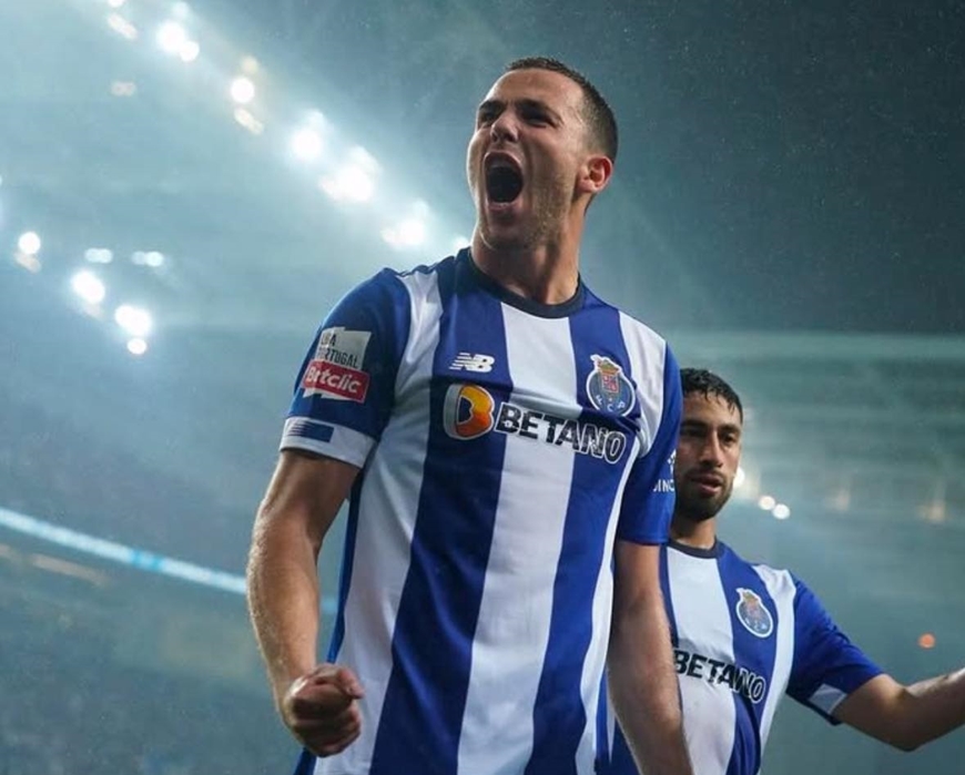 Thua đậm Arsenal, Man City quyết mua tiền vệ thế chỗ Rodri