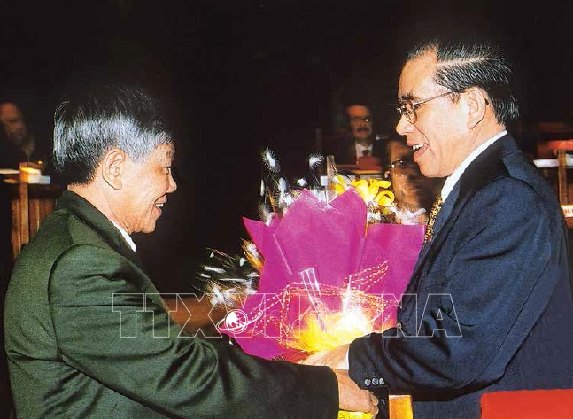Các kỳ đại hội của Đảng và những dấu ấn lịch sử - Đại hội lần thứ IX: Phát huy sức mạnh toàn dân tộc, đẩy mạnh công nghiệp hóa, hiện đại hóa