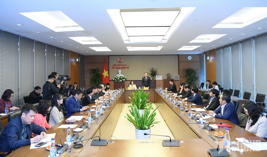 Chủ tịch Quốc hội Trần Thanh Mẫn thăm, làm việc với các Ủy ban của Quốc hội
