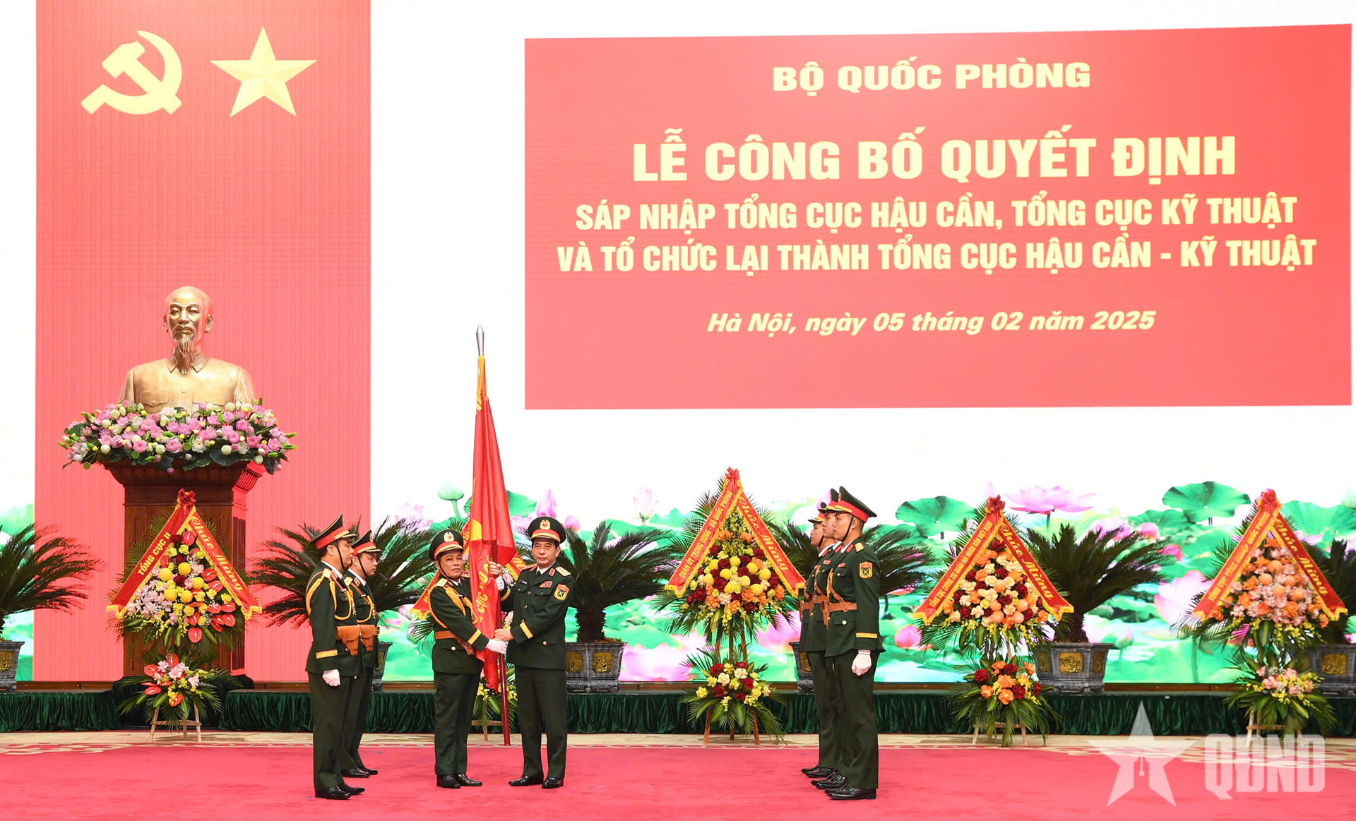 Bộ Quốc phòng: Công bố Quyết định sáp nhập Tổng cục Hậu cần, Tổng cục Kỹ thuật và tổ chức lại thành Tổng cục Hậu cần - Kỹ thuật