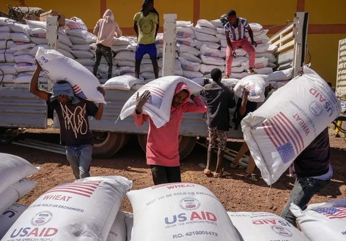 Tổng thống Mỹ Donald Trump xác nhận kế hoạch đóng cửa USAID