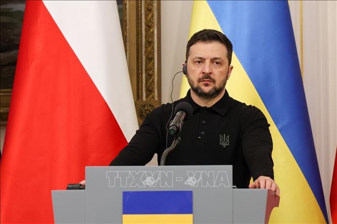 Tổng thống Ukraine sẵn sàng đàm phán trực tiếp với Tổng thống Nga