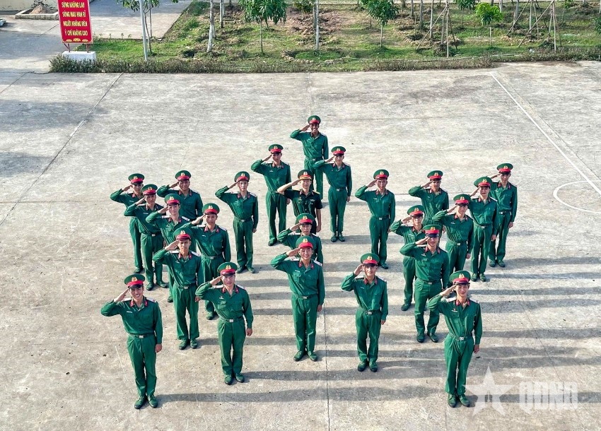 Lính trẻ hôm nay