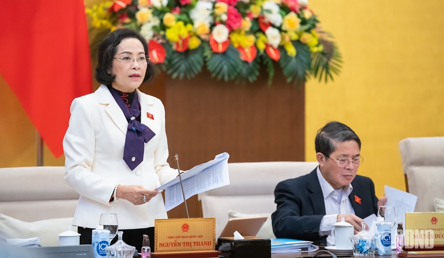 Dự thảo Luật Nhà giáo: Bỏ đề xuất tăng 1 bậc lương với giáo viên xếp lương lần đầu