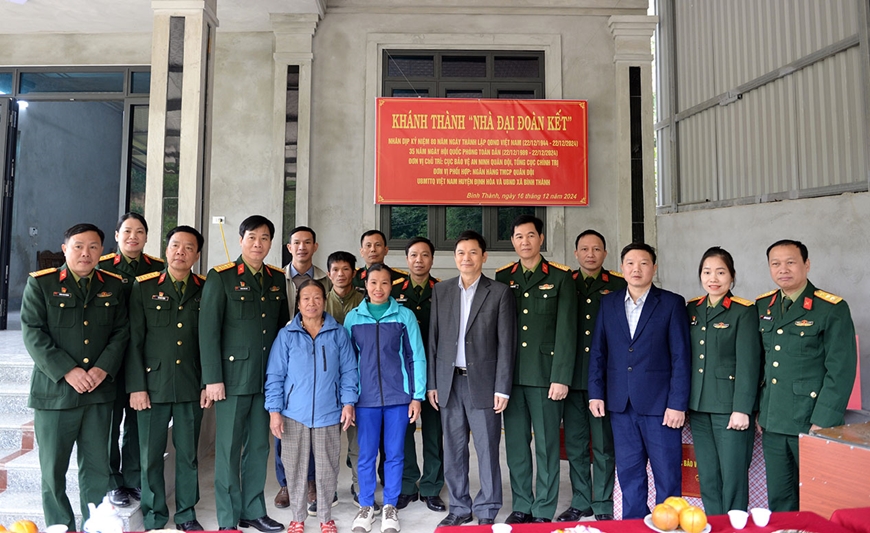 Mái ấm đón xuân