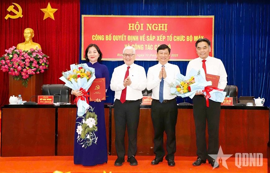 Bình Dương: 6 cán bộ lãnh đạo chủ chốt xin nghỉ hưu trước tuổi