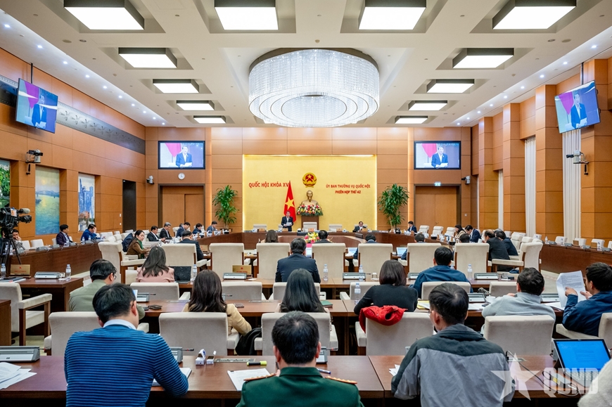 Chính phủ trình giải pháp đạt tăng trưởng GDP năm 2025 trên 8%