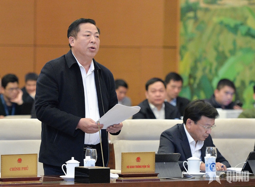 Thống nhất trình Quốc hội xem xét, quyết định chủ trương đầu tư Dự án đường sắt Lào Cai - Hà Nội - Hải Phòng.