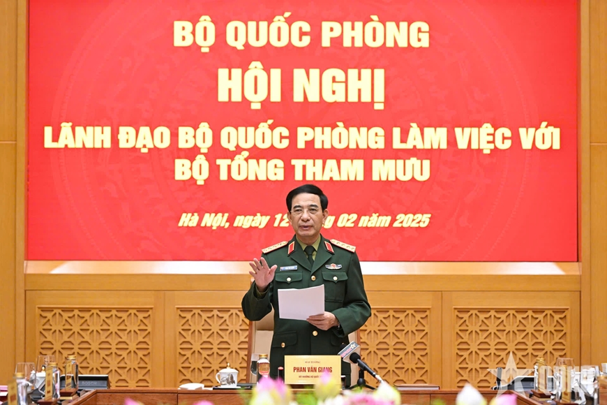 Đại tướng Phan Văn Giang chủ trì Hội nghị lãnh đạo Bộ Quốc phòng làm việc với Bộ Tổng Tham mưu
