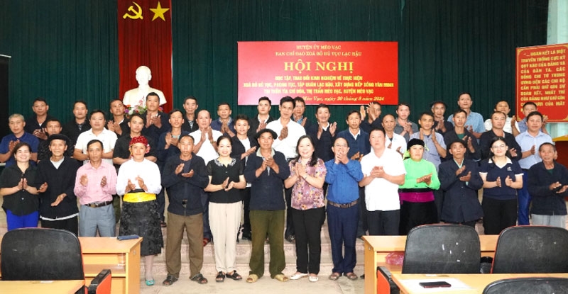 Việc tang ở Mèo Vạc ngày càng văn minh