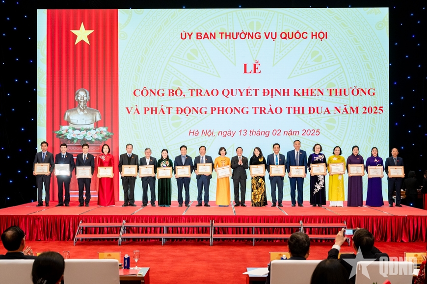 Chủ tịch Quốc hội Trần Thanh Mẫn phát động phong trào thi đua năm 2025