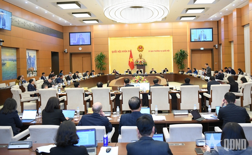 Thống nhất trình Quốc hội xem xét thí điểm các chính sách thúc đẩy phát triển khoa học công nghệ