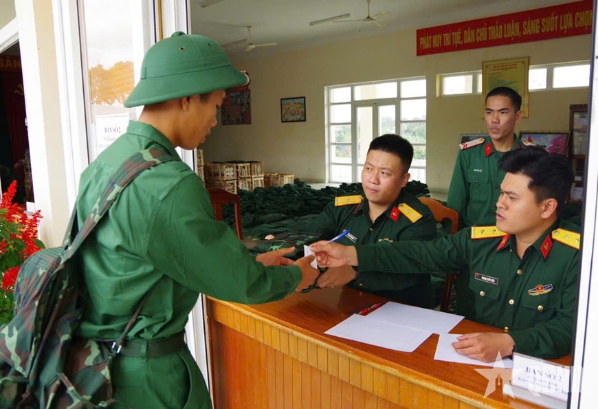 Cục Quân nhu hướng dẫn bảo đảm quân trang cho chiến sĩ mới nhập ngũ năm 2025