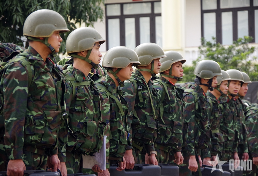 Lấy ý kiến về chính sách khi sắp xếp, tinh gọn tổ chức bộ máy trong Quân đội