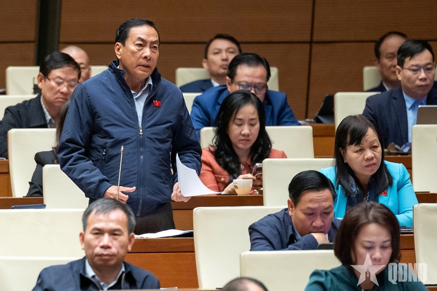 Cơ cấu Ủy ban nhân dân cấp huyện cần có đại diện Ban Chỉ huy quân sự