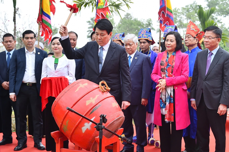 Chủ tịch nước Lương Cường dự Ngày hội 