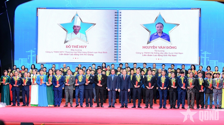 Chủ tịch Quốc hội Trần Thanh Mẫn dự Hội nghị toàn quốc biểu dương công nhân lao động tiêu biểu là đảng viên