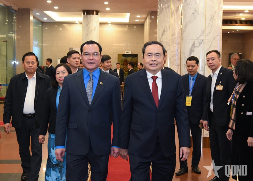 Chủ tịch Quốc hội Trần Thanh Mẫn dự Hội nghị toàn quốc biểu dương công nhân lao động tiêu biểu là đảng viên