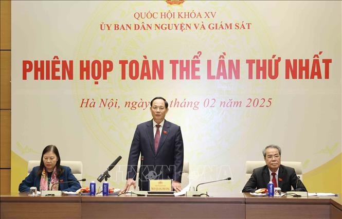 Phiên họp toàn thể lần thứ Nhất của Ủy ban Dân nguyện và Giám sát