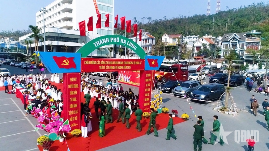 Xây dựng Đảng bộ gắn với xây dựng đơn vị vững mạnh toàn diện