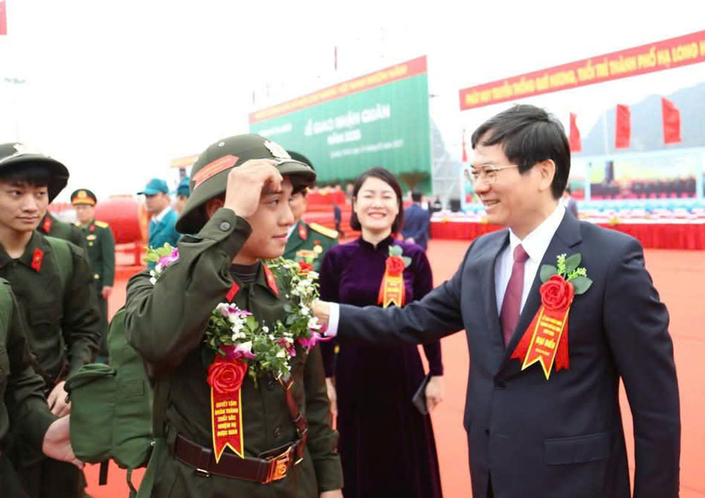 Xây dựng Đảng bộ gắn với xây dựng đơn vị vững mạnh toàn diện 