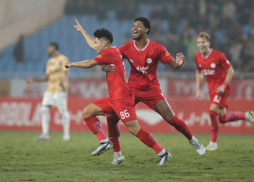 Thể Công-Viettel dẫn đầu V-League 2024-2025 sau lượt đi