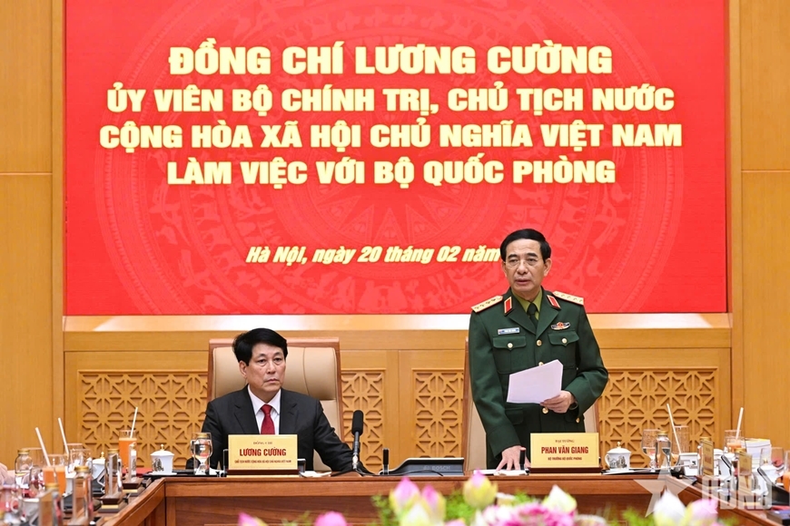 Chủ tịch nước Lương Cường làm việc với Bộ Quốc phòng